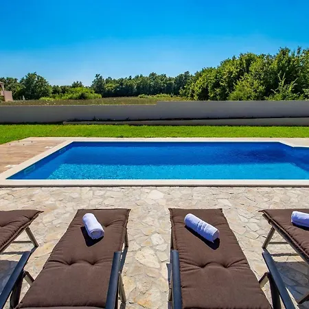 Villa Leticia *