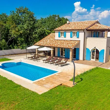 Villa Leticia