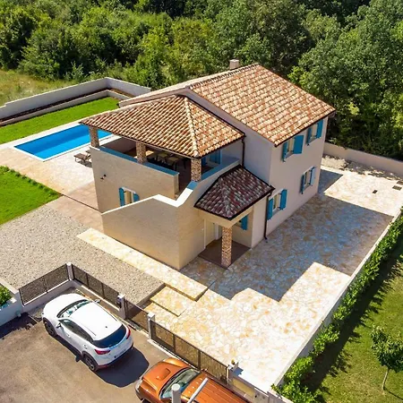 Villa Leticia *